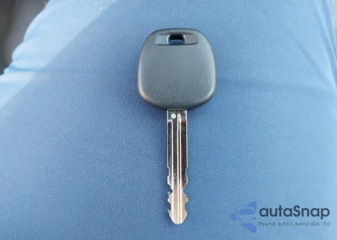 2005 Toyota Camry Le из США, поврежденный, VIN 4T1BE32K05U559795